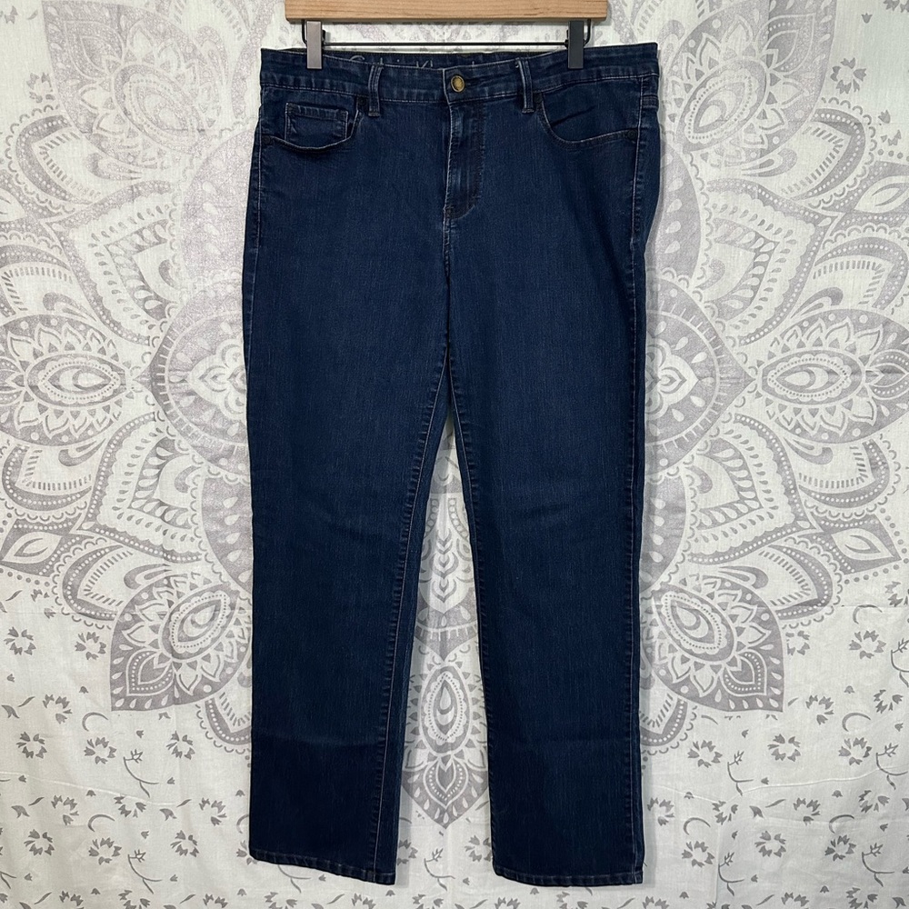 PreLoved $108 Calvin Klein Jeans Pants Super Stretch Straight Leg Mid Rise 31 12